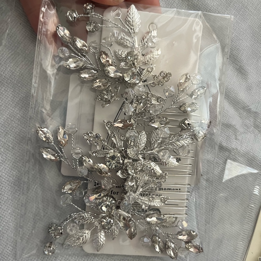 Haircomb Bridal hair accessory